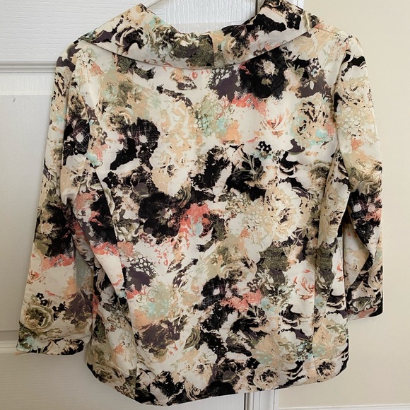 *Like New* Open Printed Blazer Style Jacket - Picture 4 of 4